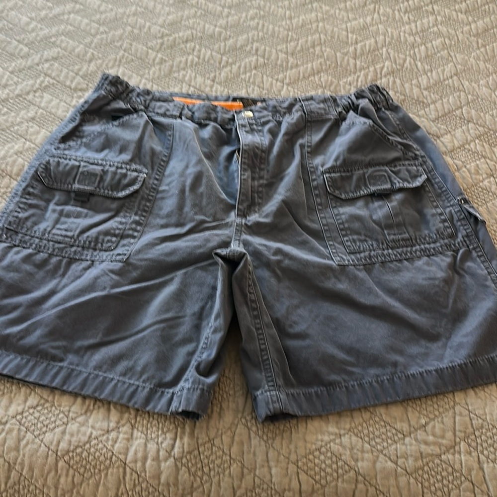 VANHUEUSEN Cargo Shorts Sz. 36